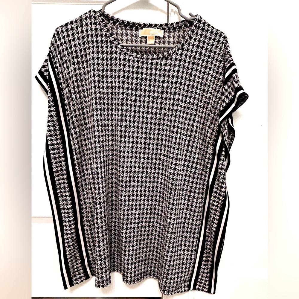 Michael Kors houndstooth top